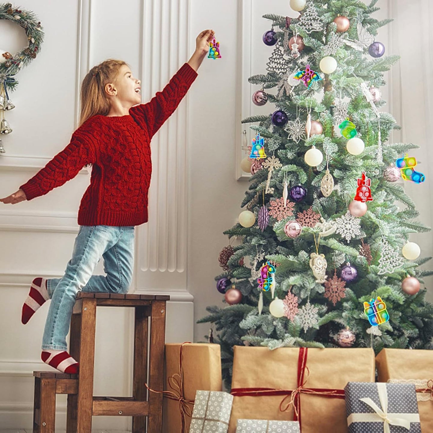 32Pcs Christmas Mini Pop Fidget Toy Pack for Kids Girls Boys Toddlers Christmas Stocking Stuffers Party Favors Gifts Stress Relief